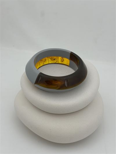Gri Kahve Renkli Kemik Model İki Renk Kelepçe Bileklik (6.5 Cm)