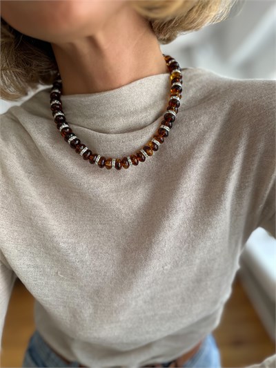 Gümüş Biye Detay Kahverengi Boncuk Sıralı Kolye (49 Cm)