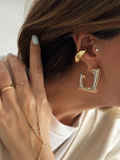 İki Renkli Tasarım Kare Halka Küpe Kombini