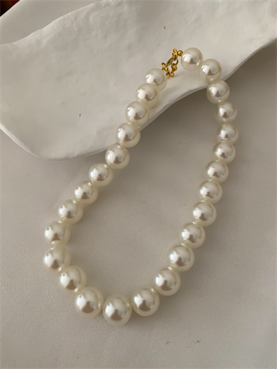 İri İnci Sıra Kolye (47cm)