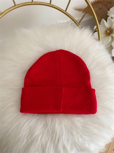 Kırmızı Düz Renk Bere