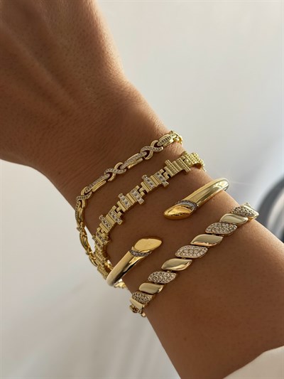 Kıvrım Plaka Kelepçe Bileklik Kombini