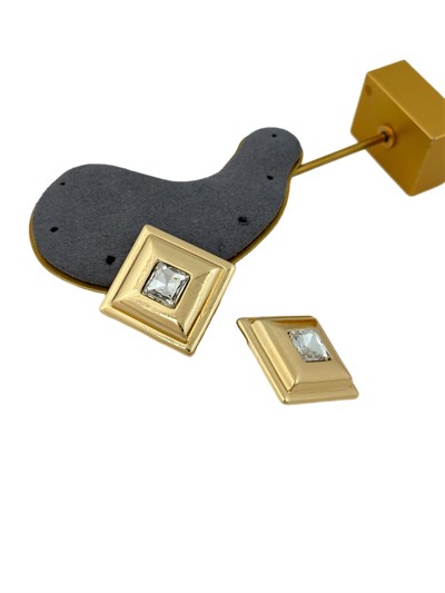 Kristal Taş Detay Kare Gold Plaka Vintage Küpe