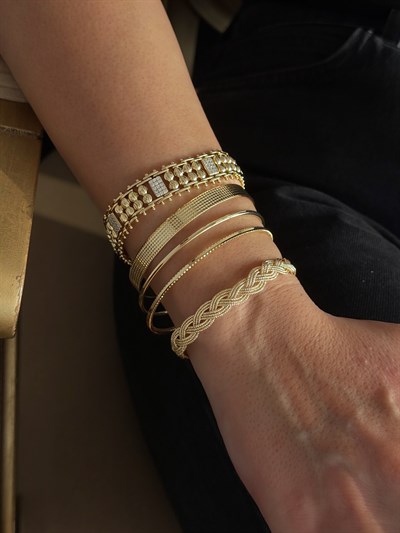 Lazer Kesim Topçuklu Zirkon Taşlı Tasarım Bileklik Kombini