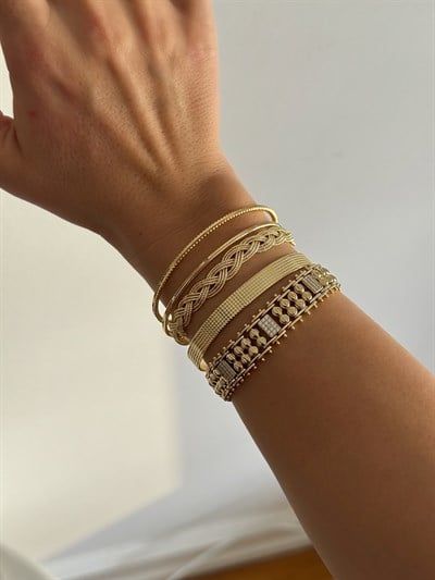 Lazer Kesim Topçuklu Zirkon Taşlı Tasarım Bileklik Kombini