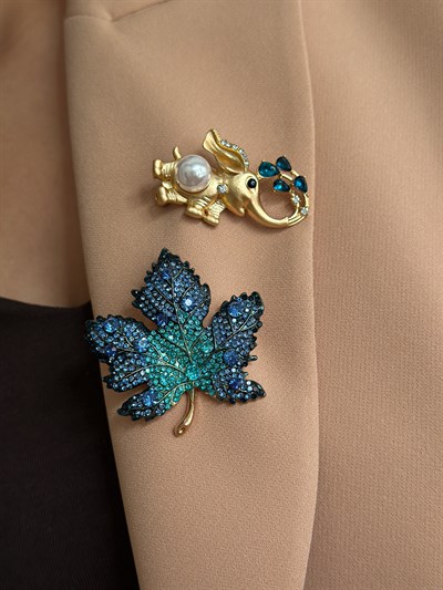 Mavi Taşlı Renk Geçişli Yaprak Broş Kombini
