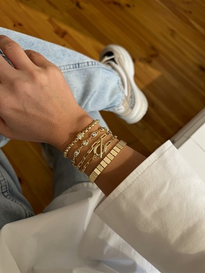 Önden Kapama Zincir Bileklik Kombini