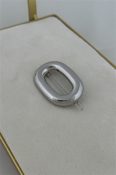 Oval Bombeli Klipsli Toka.