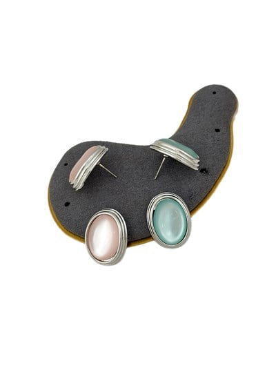 Oval Gümüş Renk Çerçeveli Renk Geçişli Vintage Küpe