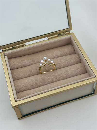 Özel Seri Büyüklü Küçüklü İnci Sıralı Zirkon Taşlı V Model Ayarlanabilir Yüzük