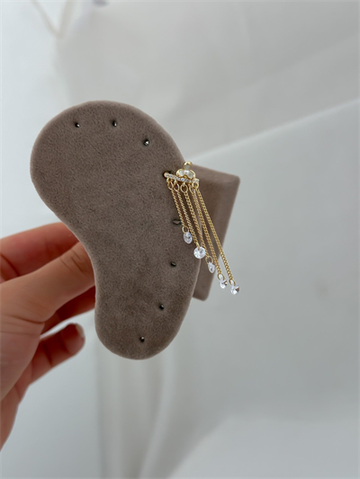 Özel Seri Çoklu Zincir Sallantılı Tek Taş Detay Kıkırdak Küpe