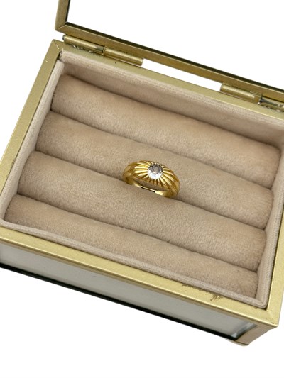 Özel Seri Daire Zirkon Taşlı Bombeli Tırtıklı Plaka Ayarlanabilir Yüzük