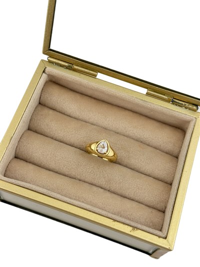 Özel Seri Damla Zirkon Taşlı Gold Plaka Detay Yüzük