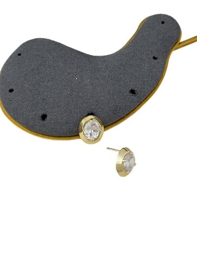 Özel Seri Gold Plaka Çerçeve Oval Kesme Zirkon Taşlı Küpe