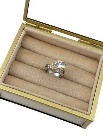 Özel Seri Gold Plaka Oval Zirkon ve Baget Taşlı Tasarım İki Renk Yüzük ( M- L Beden Uyumlu)