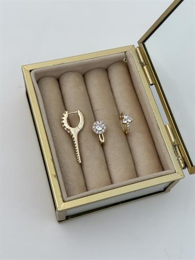 Özel Seri Gold Zirkon Taşlı Çubuk Detay Çiçekli Üçlü Set Küpe