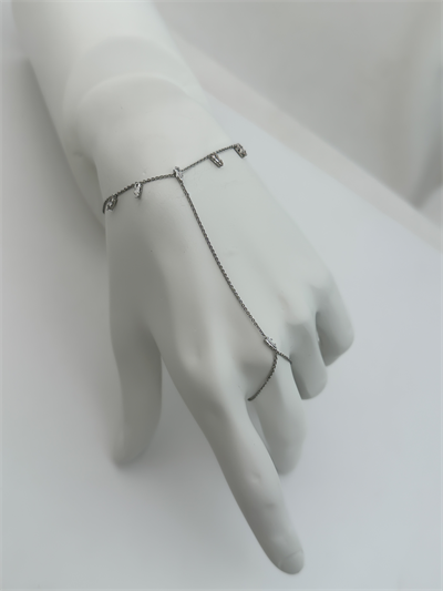 Özel Seri Gümüş Baget Taş Detay Şahmeran