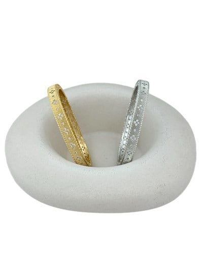 Özel Seri İşleme Plaka Zirkon Taşlı Marka Model Kelepçe Bileklik (İç Çap:5.7 Cm)