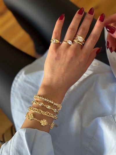 Özel Seri Lazer Kesim İşlemeli Çoklu Yonca Figür Bileklik Kombini