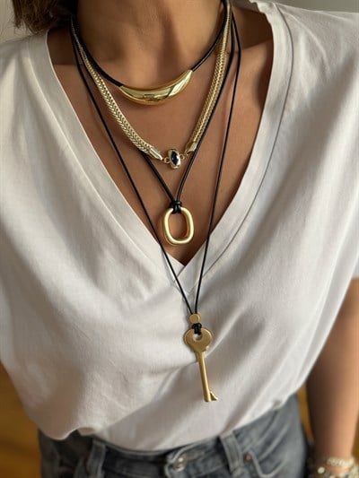 Özel Seri Mat Plaka Anahtar Figür Deri İp Kolye Kombini