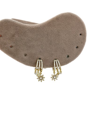 Özel Seri Mini Top İnci Detay Çiçek Figür Sallantılı Zirkon Taşlı Üçlü Görünüm Kıvrımlı Küpe