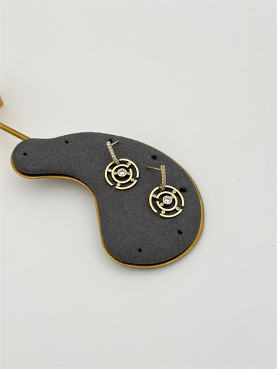 Özel Seri Nokta Taş Detay İç İçe Geçmeli Daire Sallantılı Küpe