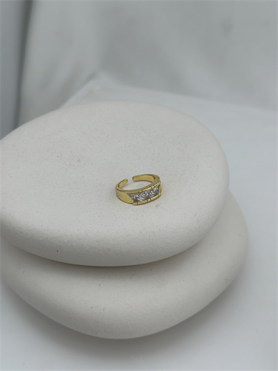 Özel Seri Üçgen Figür Baget Taş Sıralı Ayarlanabilir Yüzük.