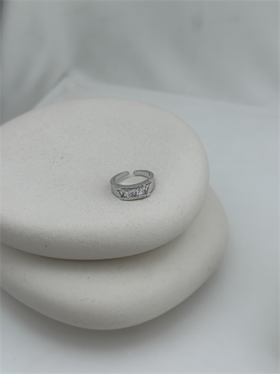 Özel Seri Üçgen Figür Baget Taş Sıralı Ayarlanabilir Yüzük.