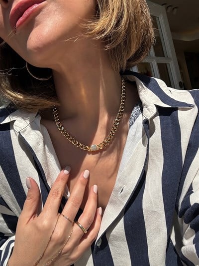 Özel Seri Zirkon Taşlı Kısa Kapama Gurmet Kolye Kombini