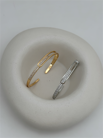 Özel Seri Zirkon Taşlı Plaka Detay Kelepçe Bileklik