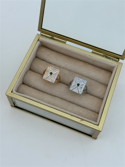 Özel Seri Zirkon Taşlı Yeşil Taş Detay Dikdörtgen Model Ayarlanabilir Yüzük