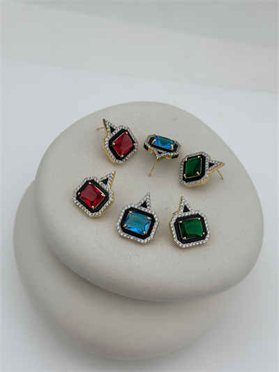 Renkli Dikdörtgen Kesme Taş Küpe