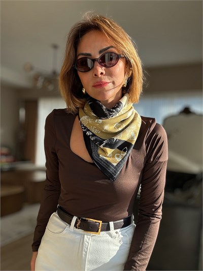 Siyah Çiçek Desenli Pamuklu Fular ( 70*70 )