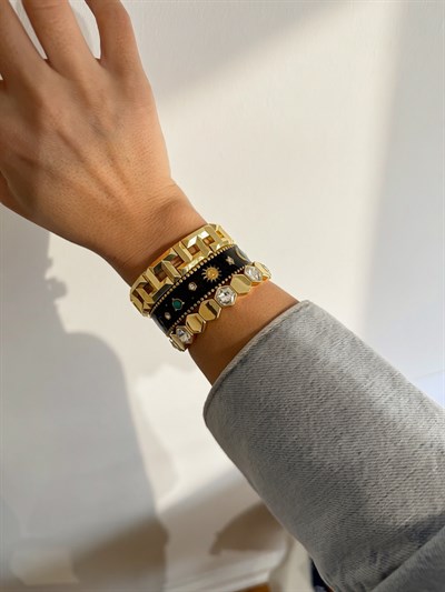 Siyah Mineli Zirkon ve Firuze Taşlı Çoklu Figür Otantik Çelik Kelepçe Bileklik Kombini