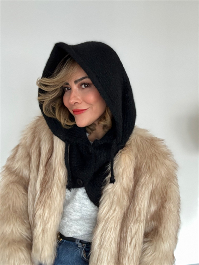 Siyah Renk Yumuşak Dokulu Düğmeli Balaclava