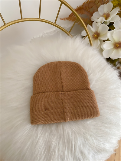 Sütlü Kahve Düz Renk Bere