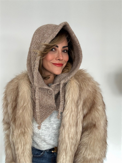 Sütlü Kahve Renk Yumuşak Dokulu Düğmeli Balaclava