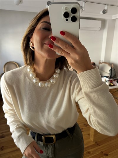 Tasarım Küpe Kombini