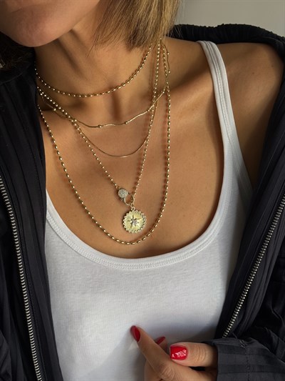 Topçuklu Tel Choker Kolye Kombini