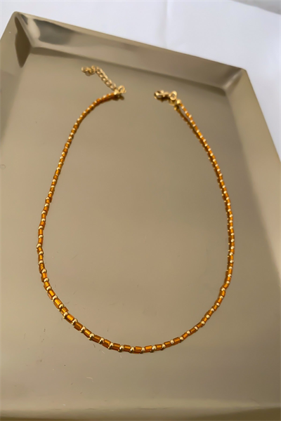 Turuncu Cam Boru Boncuk Gold Detay Kolye (42cm)