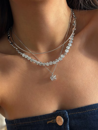 Yassı Dövme Plaka Sıralı Kolye Kombini