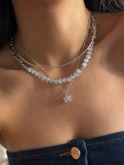 Yassı Dövme Plaka Sıralı Kolye Kombini