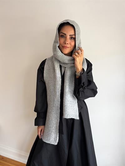Yünlü Gri Renkli Şapkalı Şal