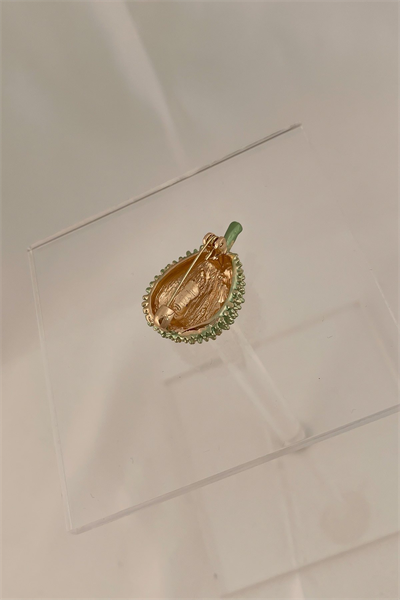 Zirkon Taş Detay Ceviz Broş