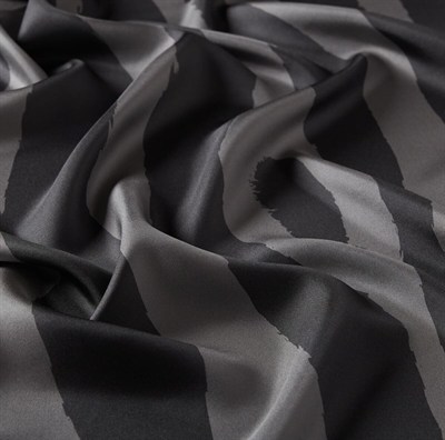 İpekevi Twill İpek Eşarp - Makro Zebra Desenli - Füme