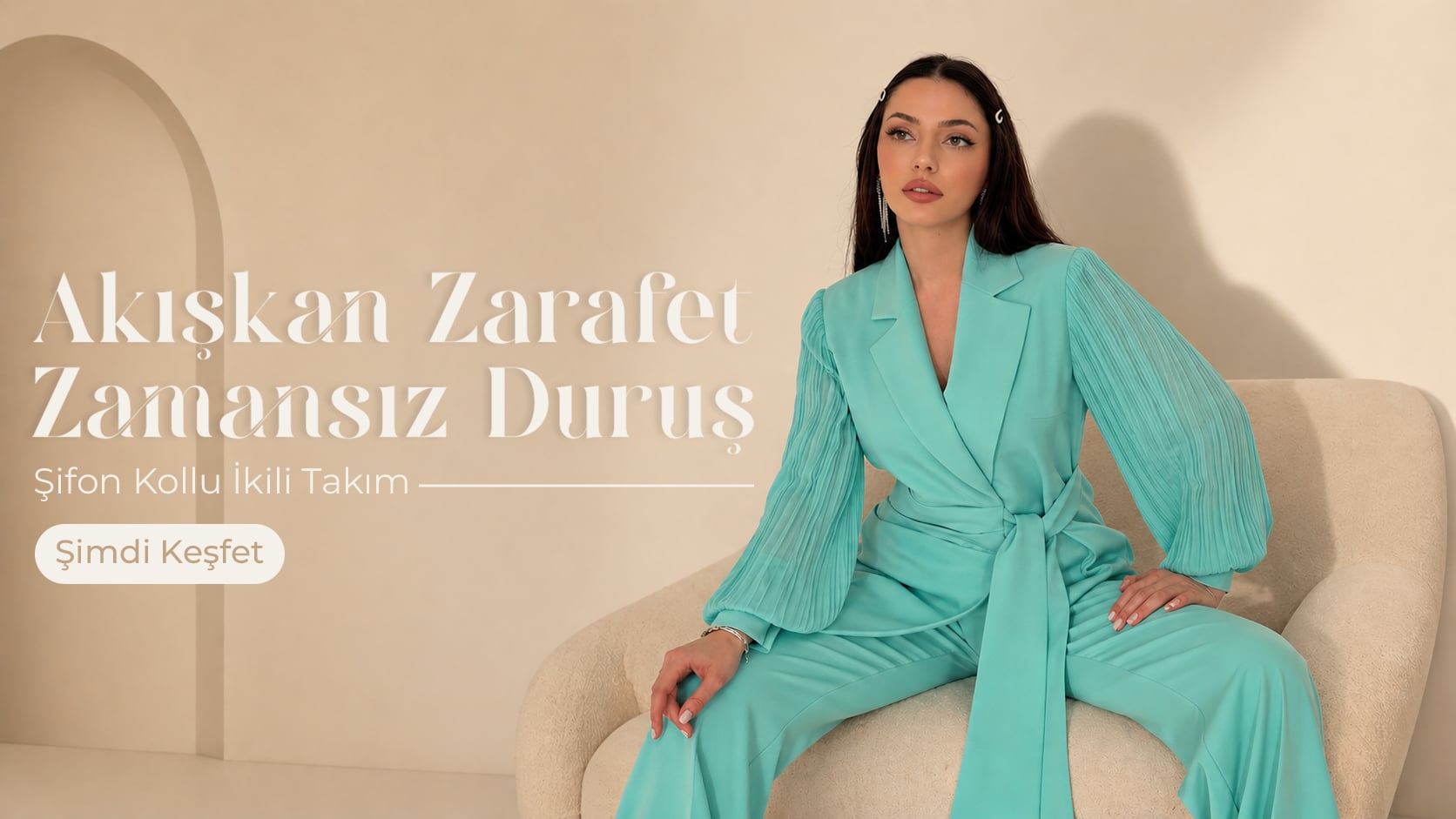 Kadın Oversize Yüksek Yaka Sweatshirt