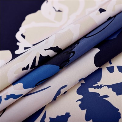 Bahar Çiçekleri Desen İpek Twill Eşarp
