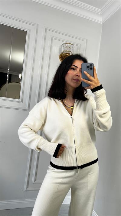 Çift Fermuarlı Garnili Alt Üst Triko Takım Ekru