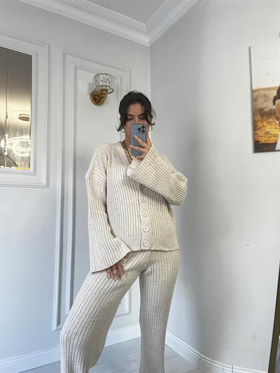 Düğmeli Hırka Alt Üst Triko Takım Bej