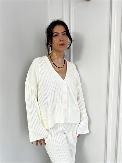 Düğmeli Hırka Alt Üst Triko Takım Beyaz